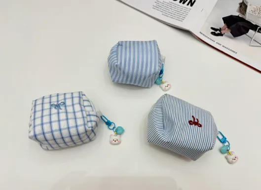 Three-Color Blue Plaid Plush Coin Purse