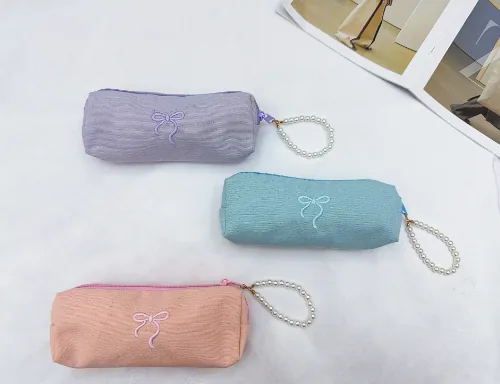 Three-Color Long Bow Plush Pencil Case